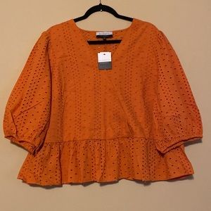 NWT ELOQUII ELEMENTS Eyelet peplum top with puff sleeves V-neck size 24